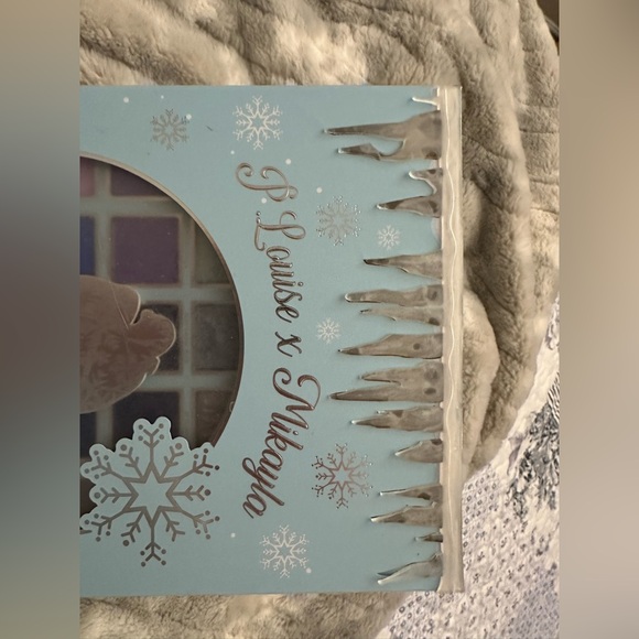 P. Louise x Mikayla To Have & To Hold Palette - Picture 5 of 5